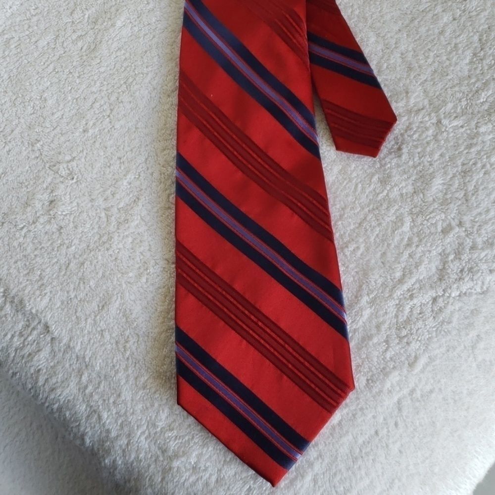 Men's tie